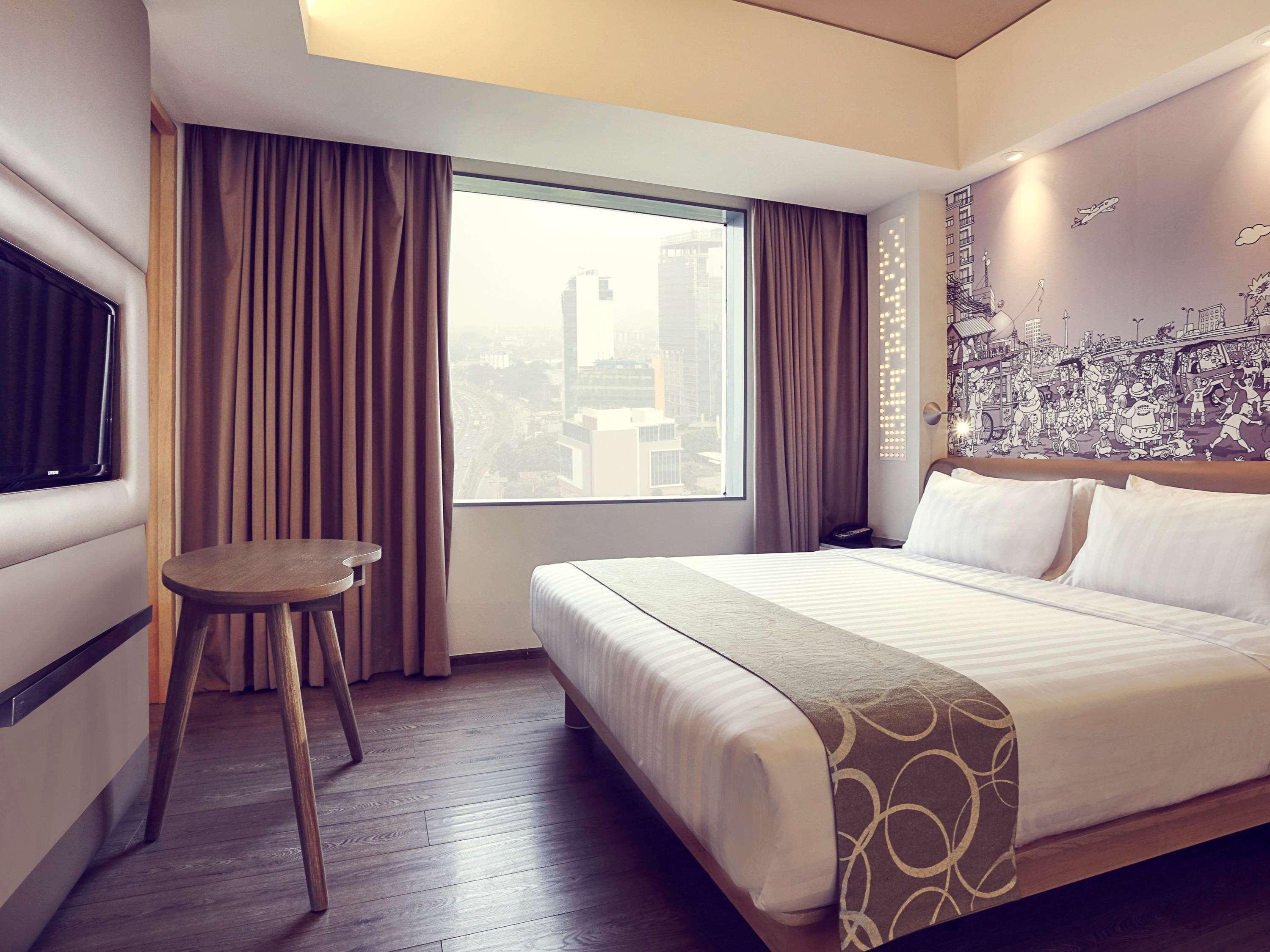 Mercure Jakarta Simatupang Exterior photo
